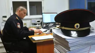 В Красноярске рецидивист украл коробку тушенки из магазина