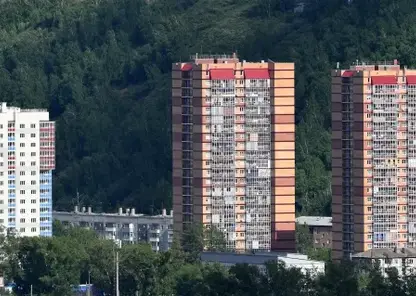 В трех районах Красноярского края сироты и бюджетники переедут в новые квартиры