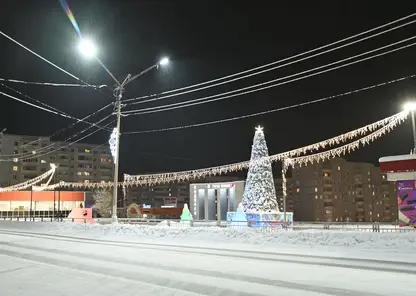 Богучанская ГЭС подарила Кодинску новогоднюю иллюминацию