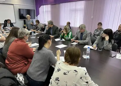 Более 6800 встреч с активистами Свердловского района прошло в 2023 году