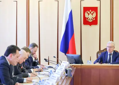 Глава Красноярского края Александр Усс поручил разработать очередной пакет мер по поддержке экономики региона
