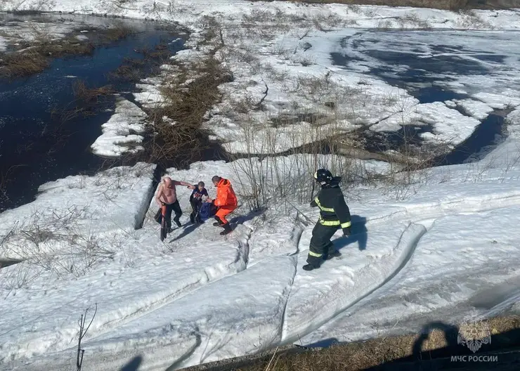 Мужчина спас тонущего ребенка в Красноярском крае